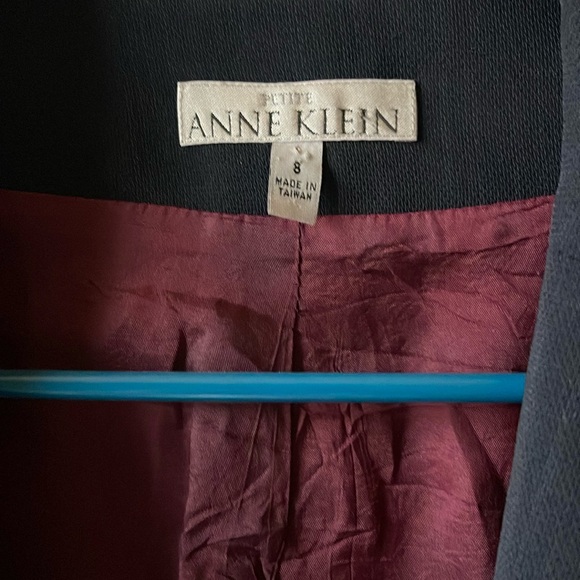 Anne Klein Blue Tailored Blazer with Notched Lapels - Picture 7 of 9